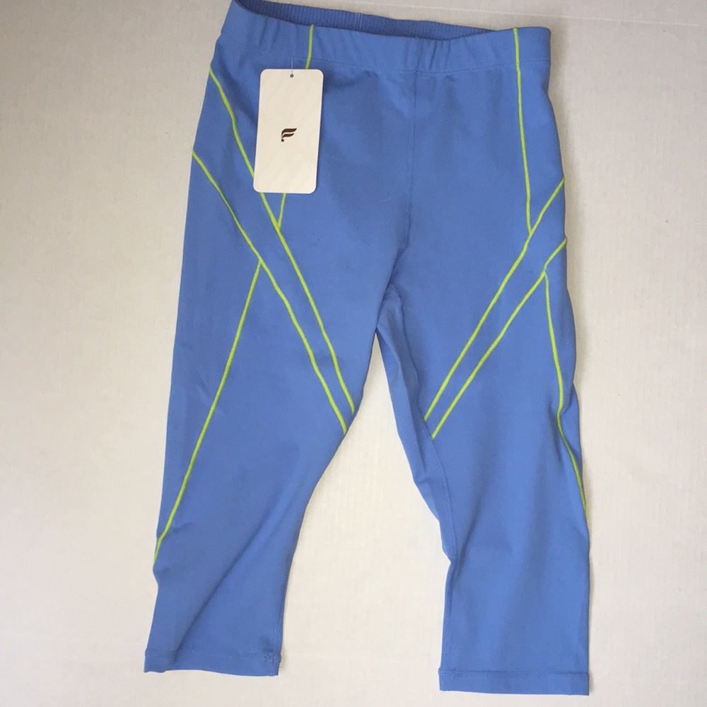 Fabletics High Wrist Ultra Cropp Leggings NWT